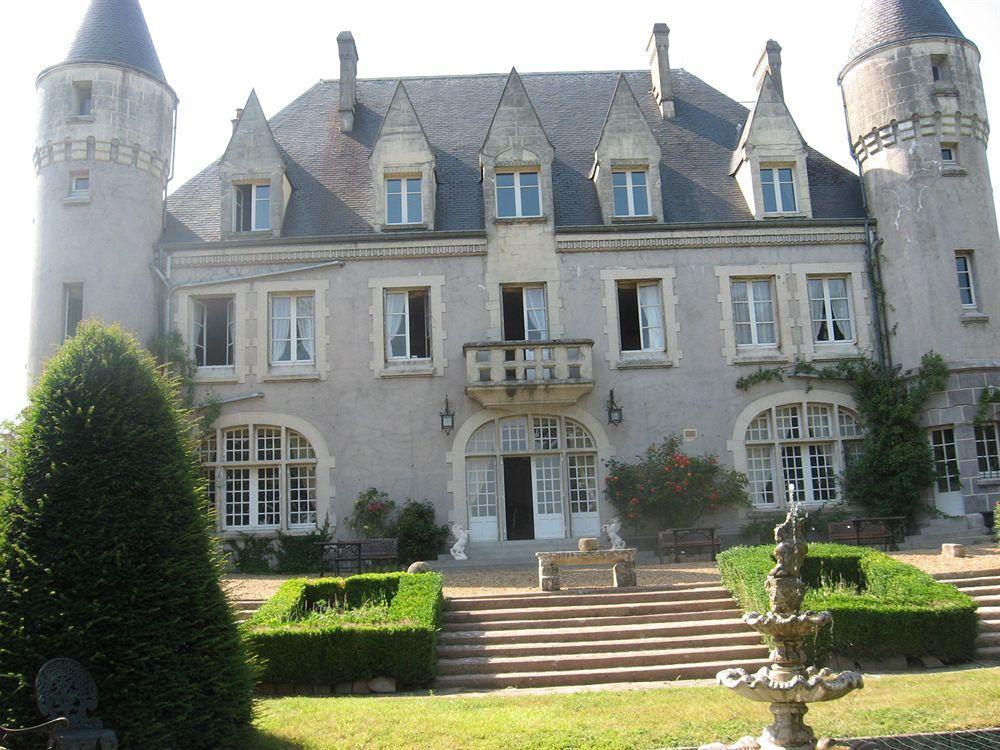Chateau De Montbrun Hotel Saint-Michel-Chef-Chef Buitenkant foto