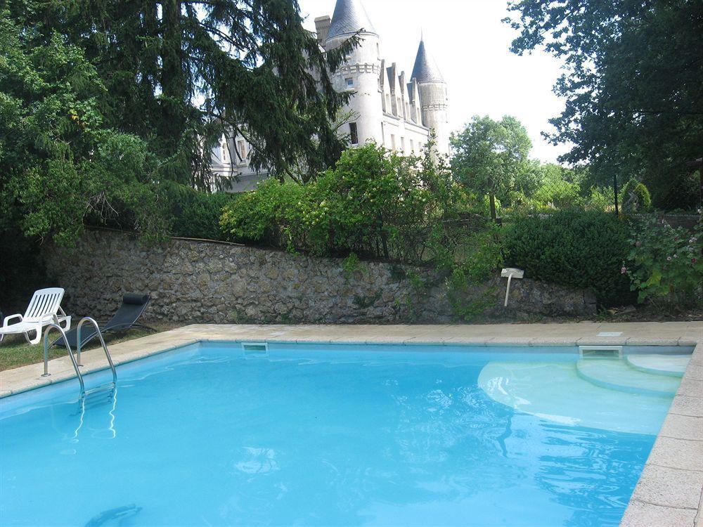Chateau De Montbrun Hotel Saint-Michel-Chef-Chef Buitenkant foto