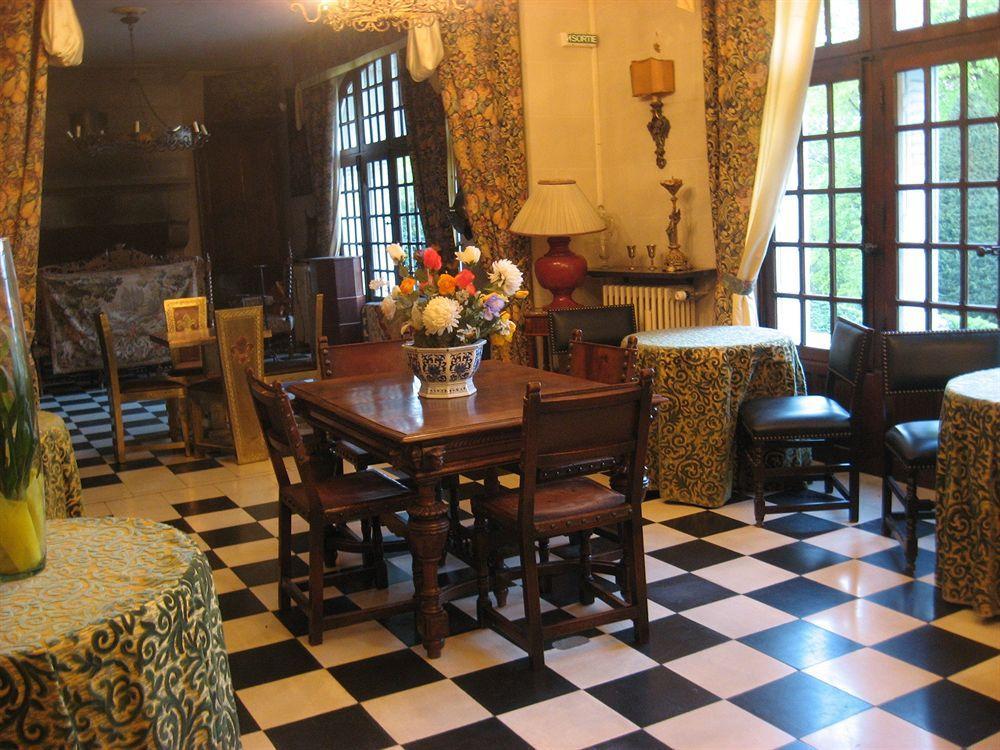 Chateau De Montbrun Hotel Saint-Michel-Chef-Chef Buitenkant foto